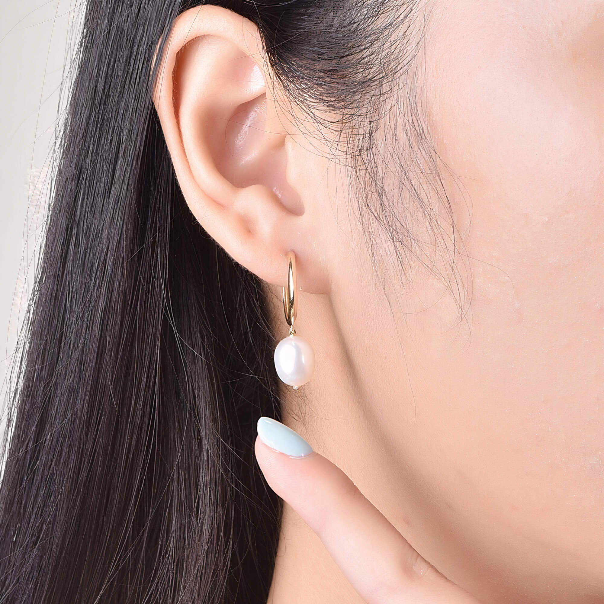 Freshwater Baroque Pearl Hoop Earrings - Image 4