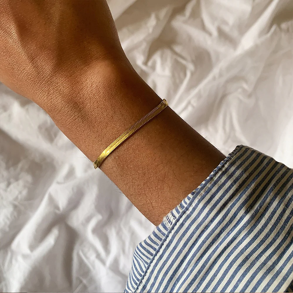 Herringbone Chain Bracelet - Image 4